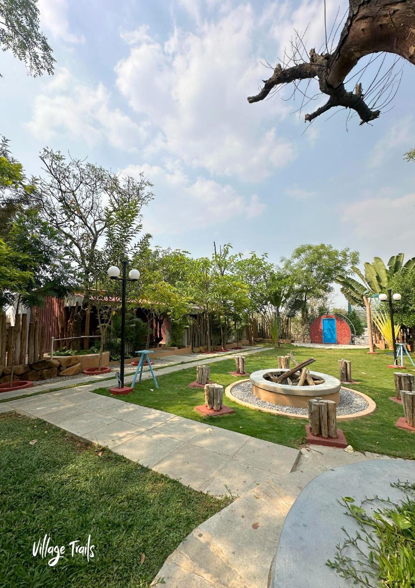 Village Trails Resort Haïdarabad Extérieur photo